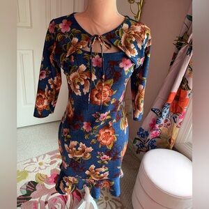 🦋Minimi blue floral dress size small